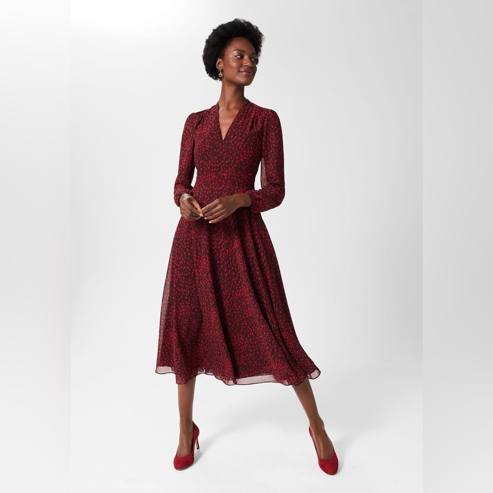 New With Tags! WOMEN’s HOBBS London AURORA FIT AND FLARE V-Neck DRESS SIZE 2❤️